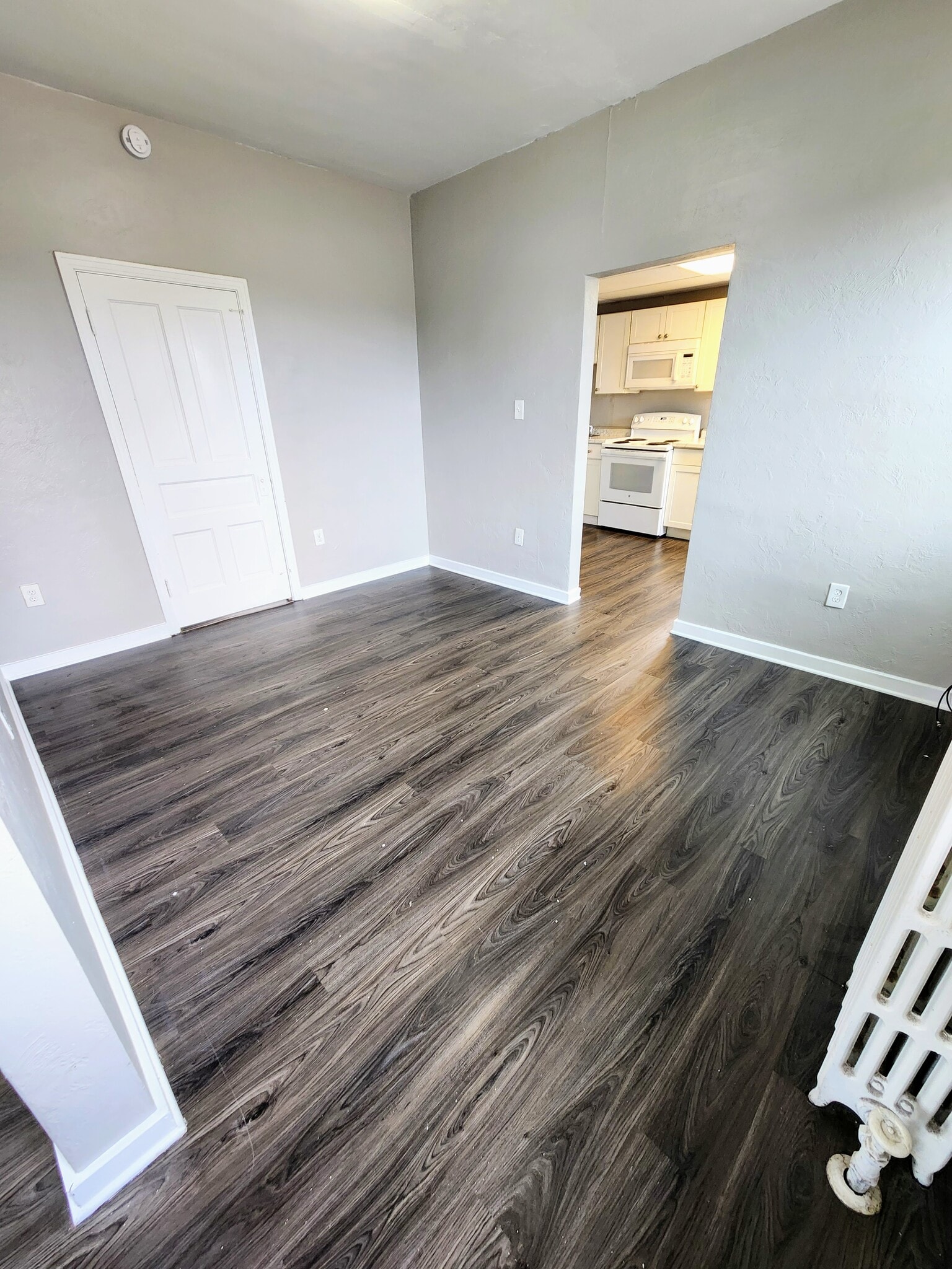 Building Photo - 1508 Maple Ave