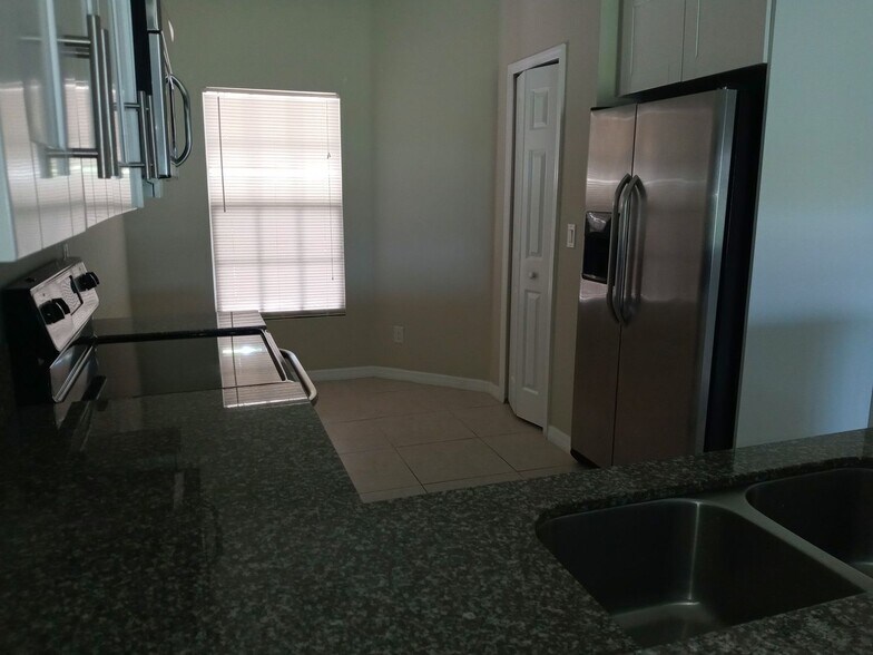 Building Photo - Coming Soon - $500 off Move in Summer Special