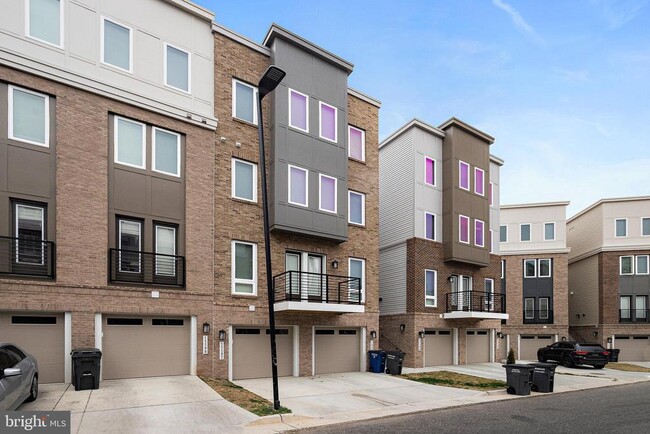 Building Photo - 15592 Grade Line Pl