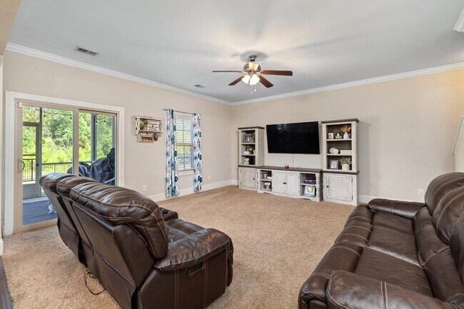 Building Photo - 575 Curlew Cir