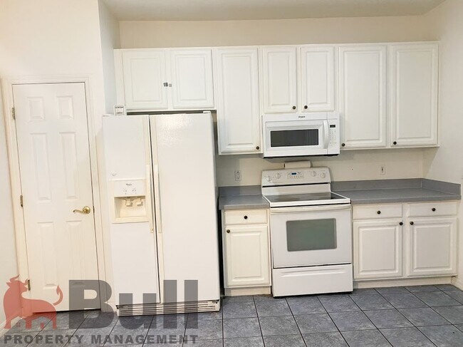 Building Photo - 596 Neumann Village Ct