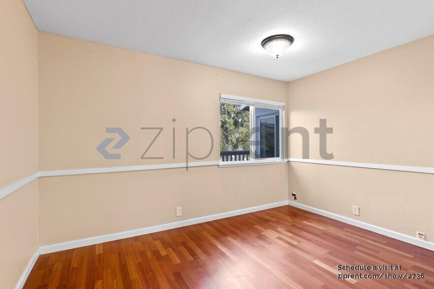 Building Photo - 644 Celestial Ln