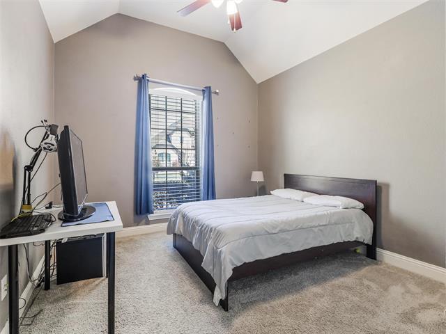 Building Photo - 708 Sandbox Dr