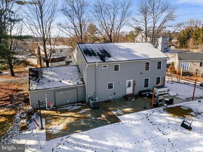Building Photo - 10622 Runaway Ln