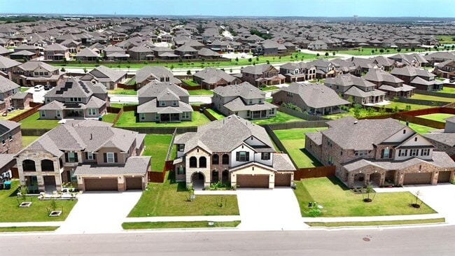 Building Photo - 4729 San Rufo Dr