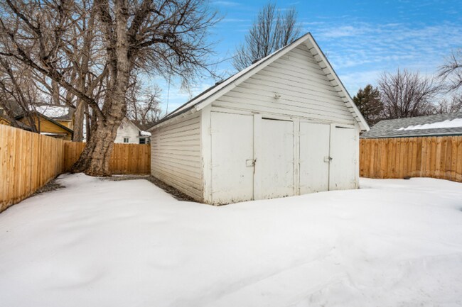 Building Photo - Stunning Duplex in Historic Old Town