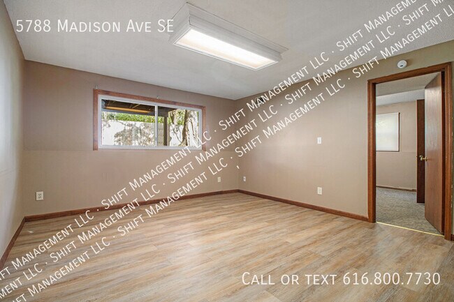 Building Photo - 5788 Madison Ave SE