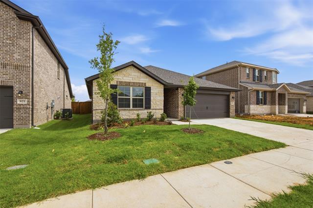 Building Photo - 825 Birdie Dr