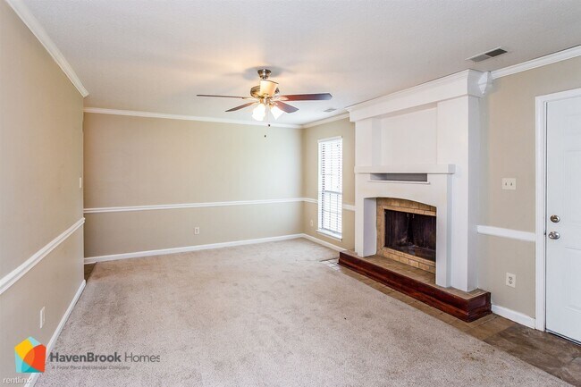 Building Photo - 3 br, 2 bath House - 814 Hackberry Dr