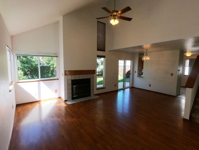 Building Photo - House in cul-de-sac in Louisville