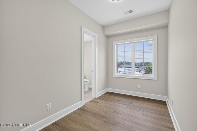 Building Photo - 112 Brighton Ave