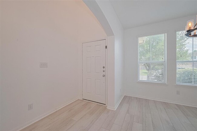 Building Photo - 23611 Plantation Pines Ln