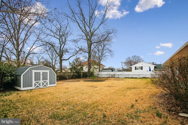 Building Photo - 6621 Edsall Rd