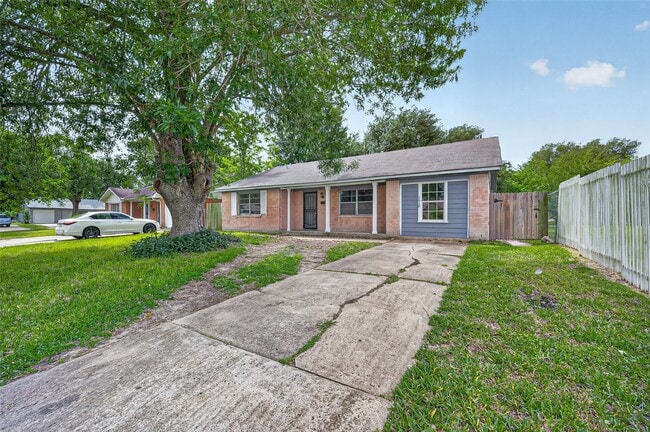 Building Photo - 3918 Tavenor Ln