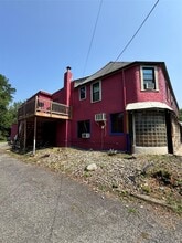 Building Photo - 213 NY-82