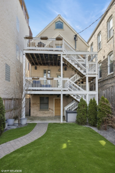 Building Photo - 1065 N Marshfield Ave