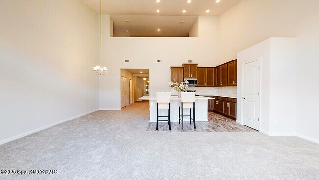 Building Photo - 778 Carlsbad Dr