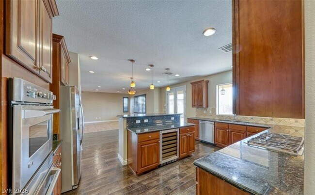 Building Photo - 10088 Keifer Valley St