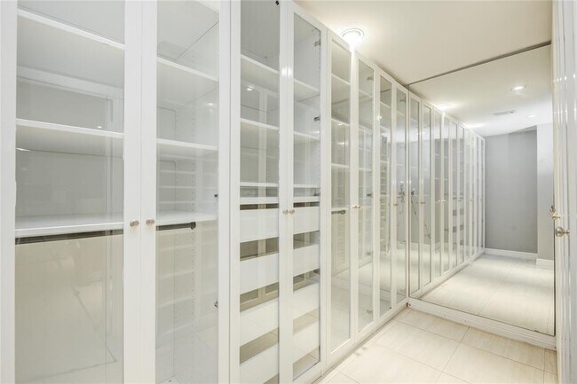 Building Photo - 5754 Wigton Dr