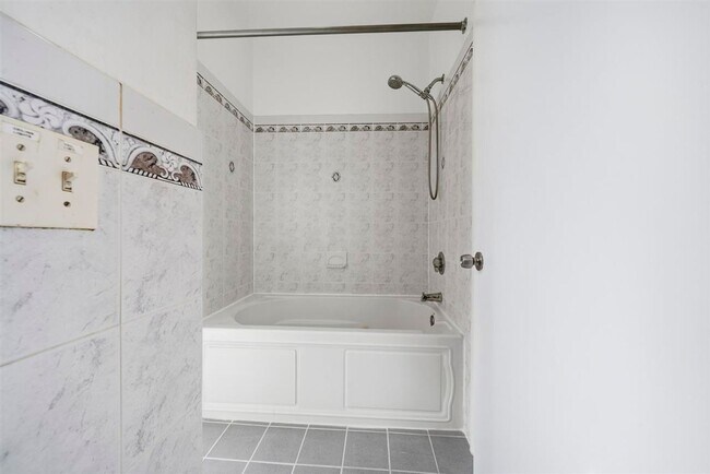 Building Photo - 800 Ocean Ave