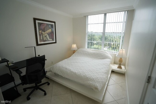 Building Photo - 2 br, 2 bath Condo - 2851 S Ocean Blvd Apt 5P