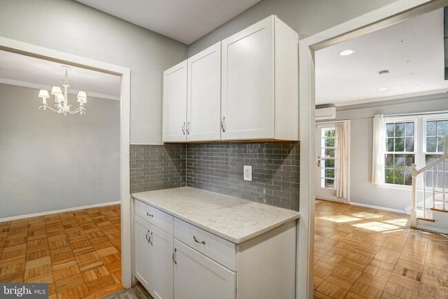 Building Photo - 3239 Gunston Rd
