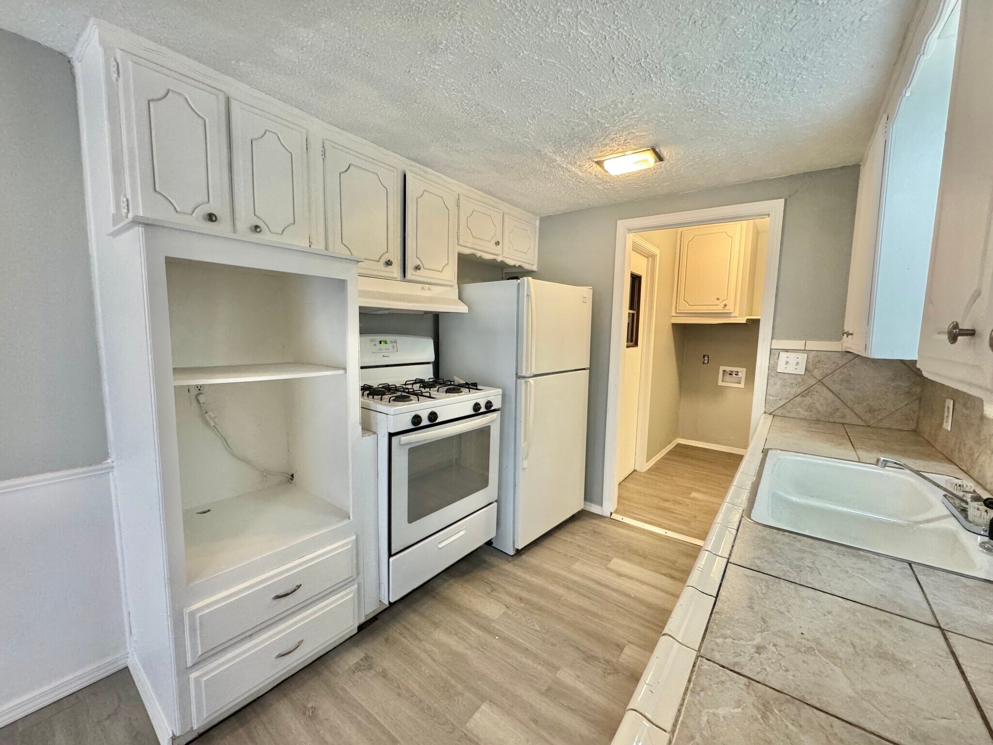 Building Photo - 3029 SW 62nd St