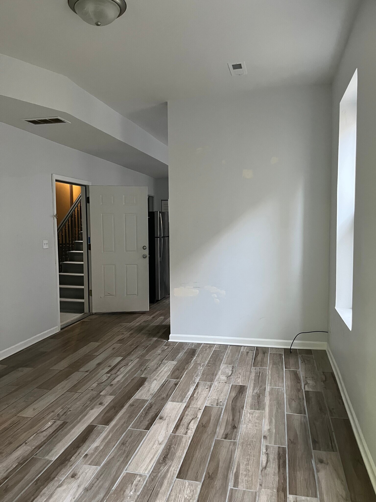 Living Room - 1527 W 18th St