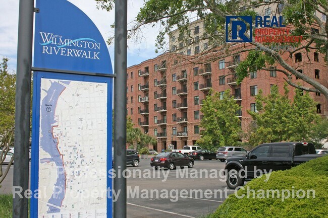 Building Photo - Luxury Condo with Water Views in Heart of Wilmington