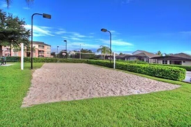 Building Photo - 2314 Silver Palm Dr