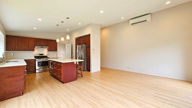 Building Photo - Waipio Gentry - beautifully renovated 3 be...