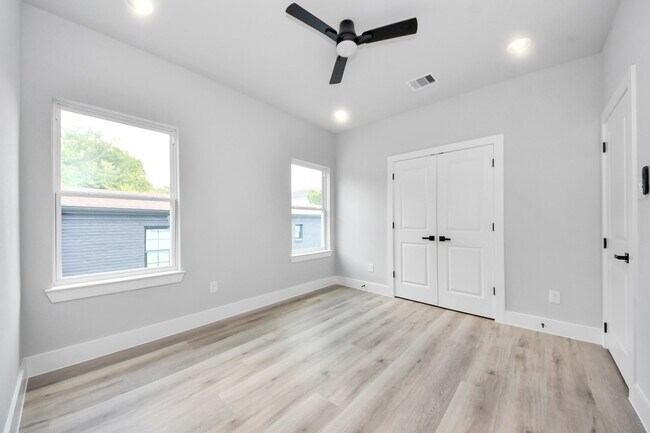 Building Photo - 6814 Del Rio St