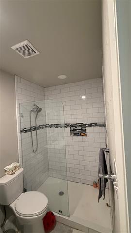 Building Photo - 618 Shadyglen Dr