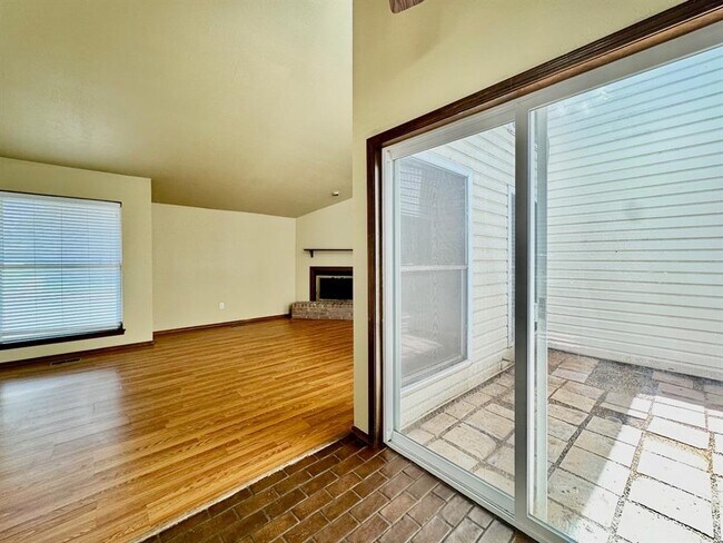 Building Photo - 415 Timberwind Rd