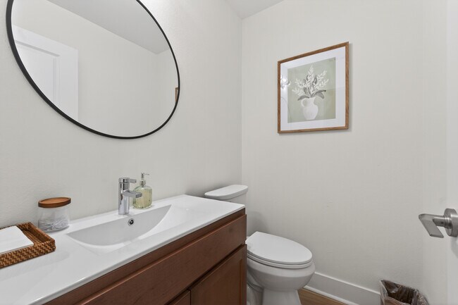 Building Photo - 3768 Wenatche Dr