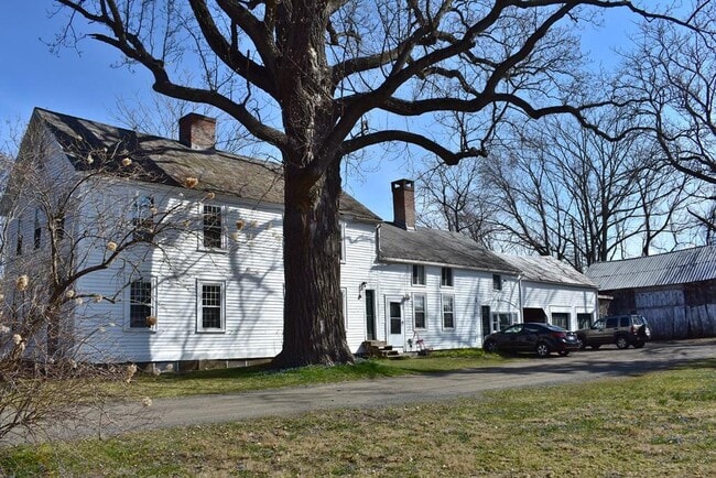 Building Photo - 130 West St