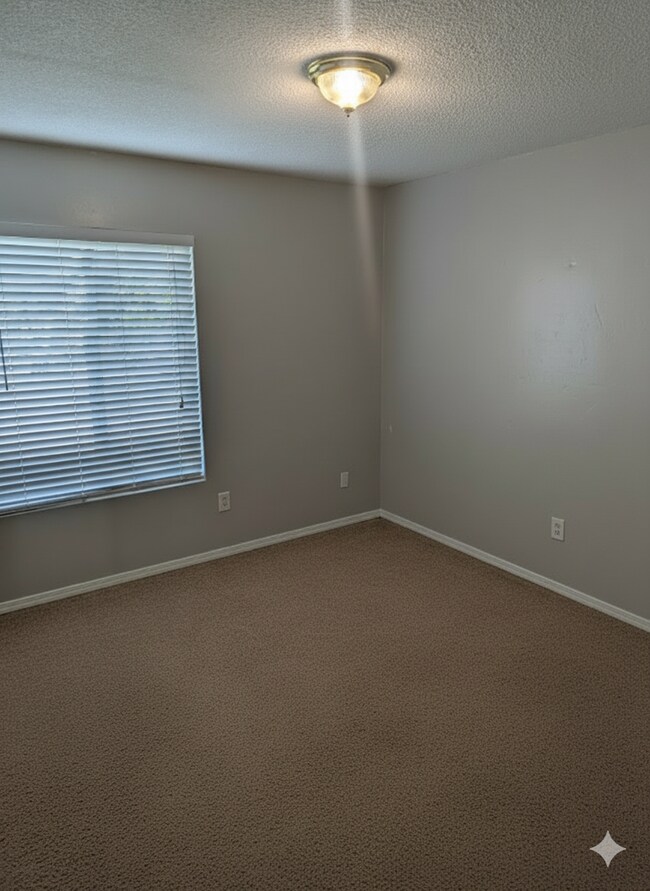 Building Photo - Beautiful 4 Bedroom House in NW Bakersfield with Pool!