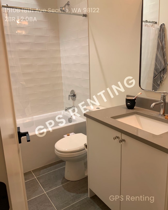 Building Photo - 1510B 18th Ave