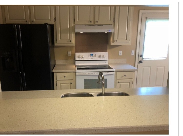 Kitchen - 2887 W Barnett Springs Ave