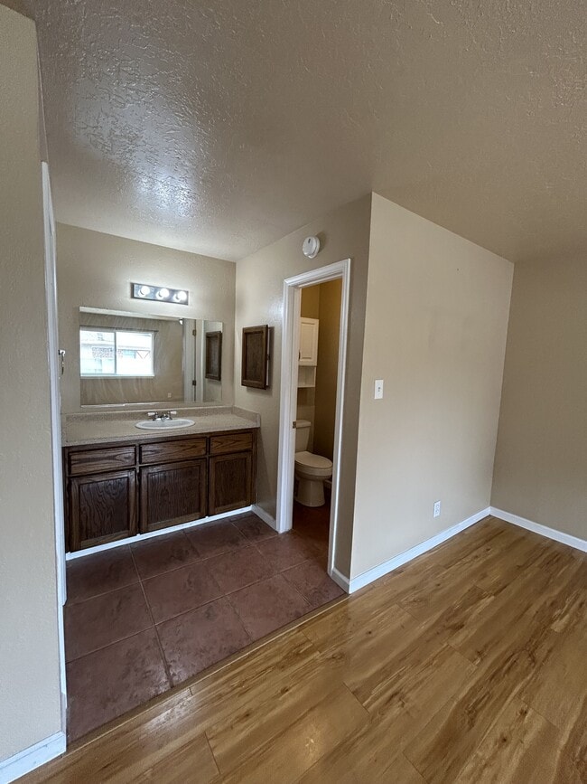 Building Photo - 7061 Luella Anne Dr NE