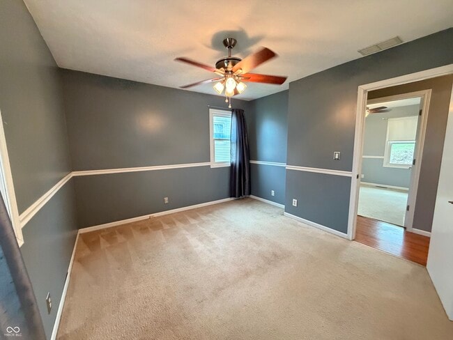 Building Photo - 911 Sunset Dr