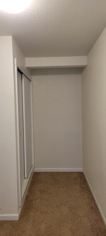 Building Photo - 1658 NE Foothill Blvd