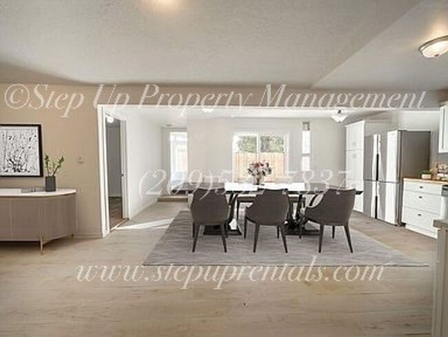 Building Photo - 11240 CA-49