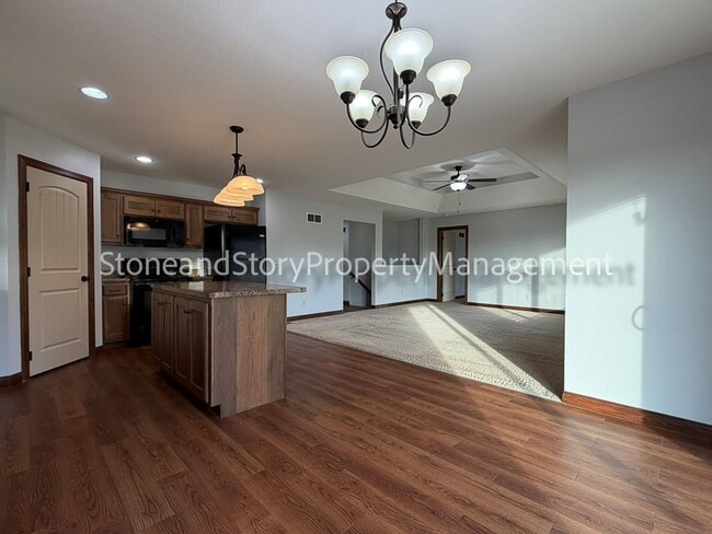 Building Photo - 3 bedroom 2 bath in Washburn Rural school district