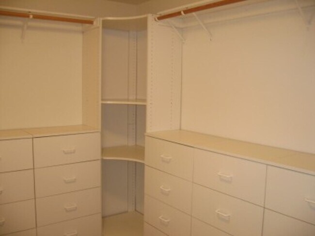 Building Photo - Spacious Newly Renovated 5 Bedroom Home in Tracy – $3,200/Month Available Soon!