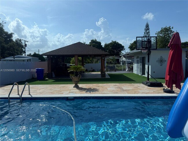 Building Photo - 240 Tamiami Canal Rd