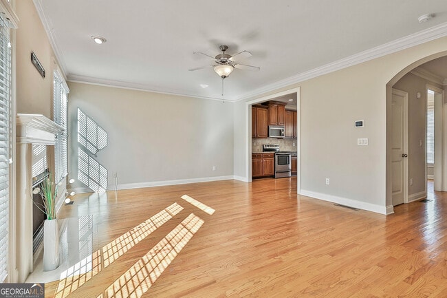 Building Photo - 205 Lexington Village