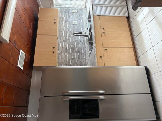 Building Photo - 313 Oleander Pl