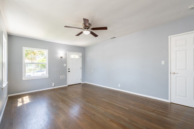 Building Photo - 1700 N Lima St