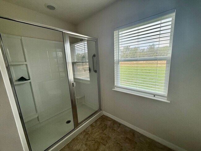 Building Photo - 3BR/2BA Home in Marion Oaks – Spacious Lot & Convenient Location